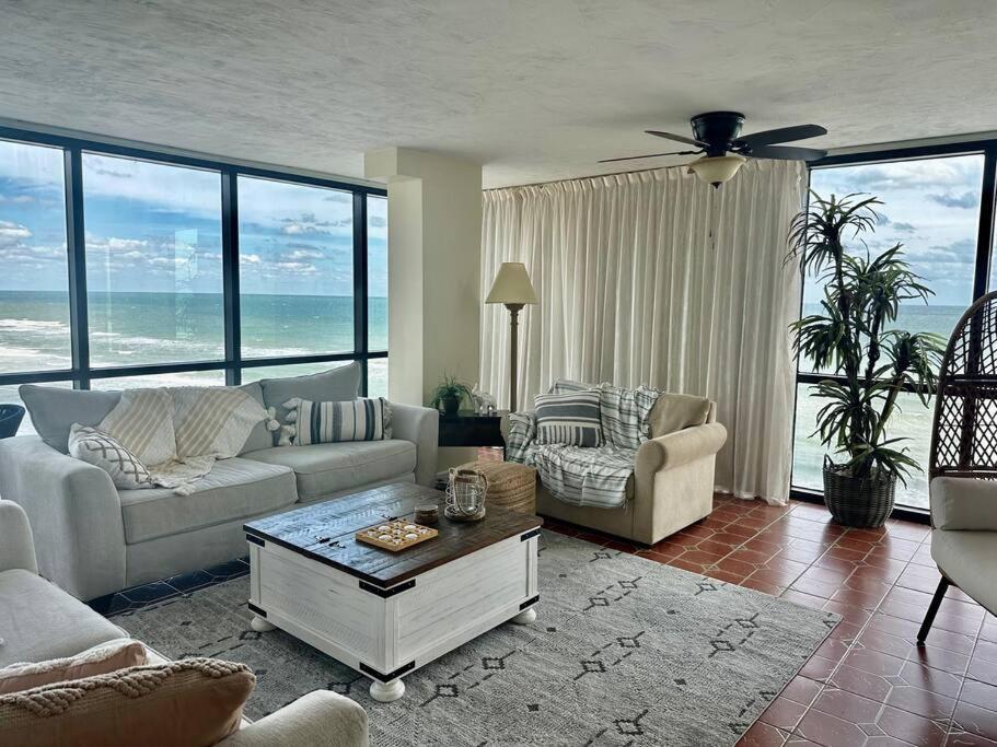 Beautiful Oceanfront Two Bedroom Condo Daytona Beach Exterior foto